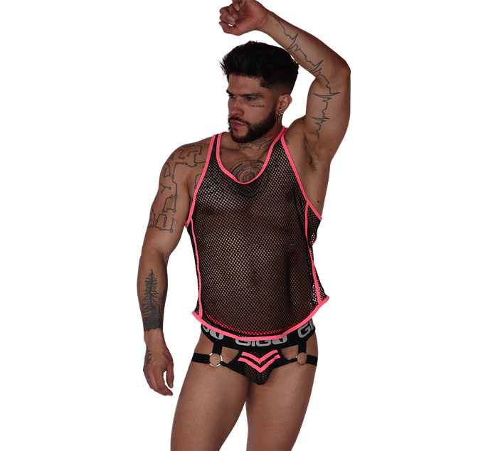 Boox Fuchsia Tank en modelo de Gigo Underwear