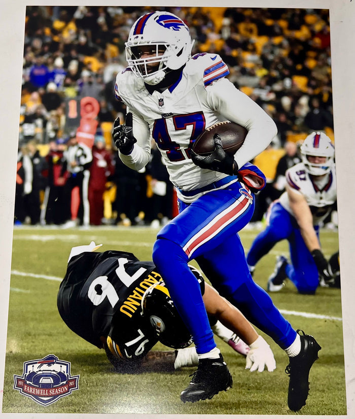 Christian Benford Unsigned Running with Ball vs. Steelers Photo