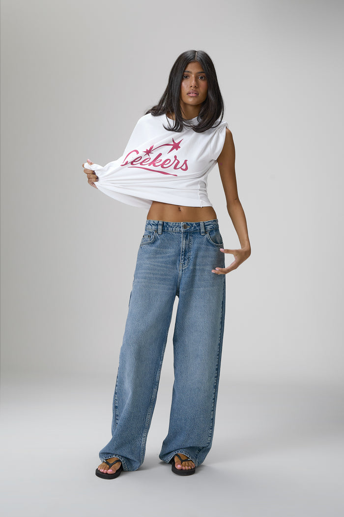 Model is 5'9 and wears a size XS