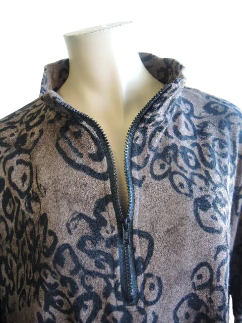 Party Girl Stretch Zip Neck Patterned Top