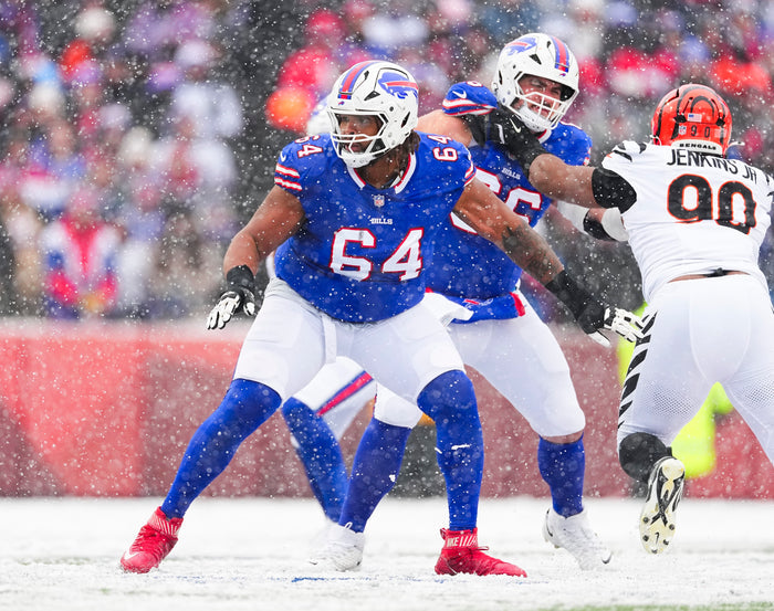 PRE-SALE: O'Cyrus Torrence Signed Ready to Block vs Bengals
