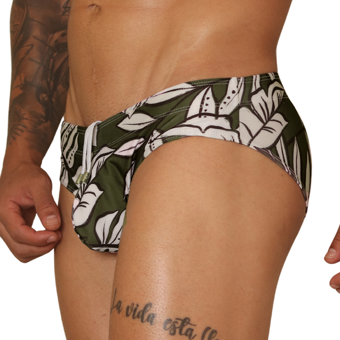 Prisma Green Swim Brief vista frontal de Gigo Underwear