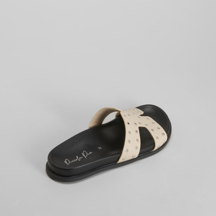 Sandalia bio tachuelas blanca PICCOLA PIU