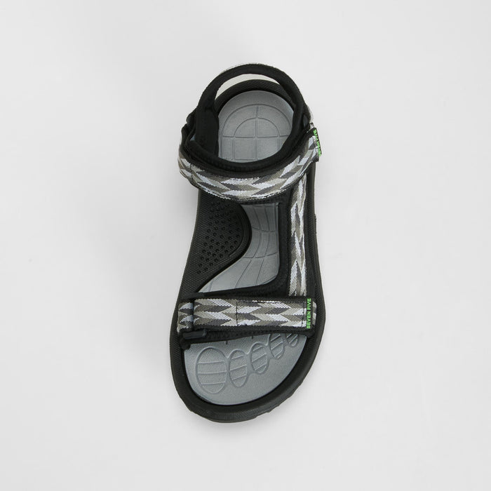 Sandalia deportiva resistente negra SEVEN FIVE