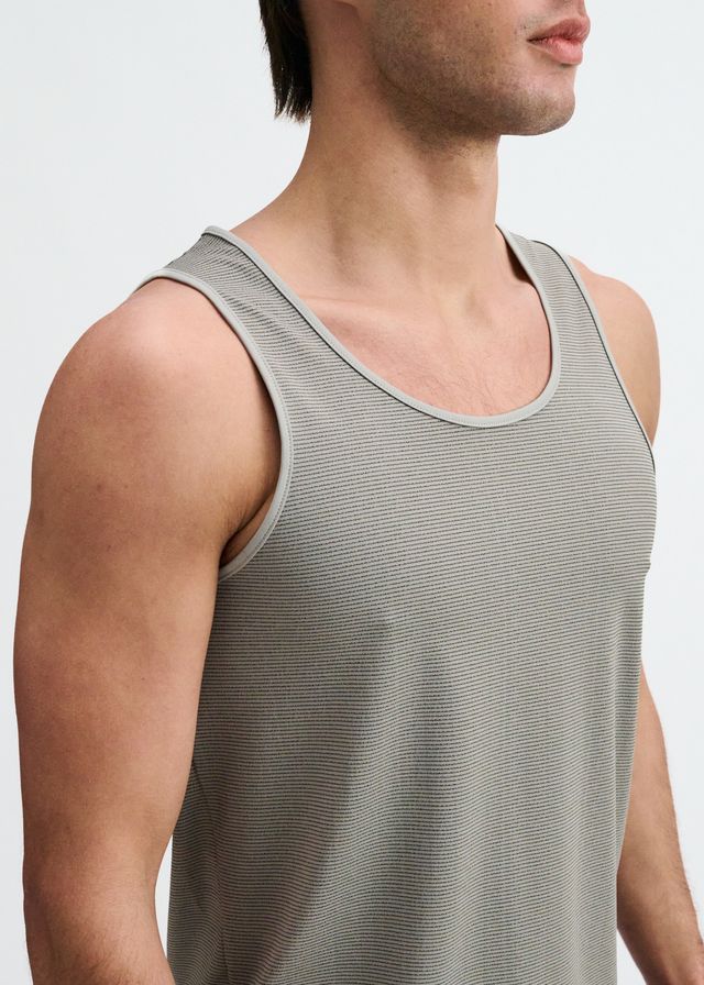 TEXTURED STRETCH MESH PERFORMANCE TANK