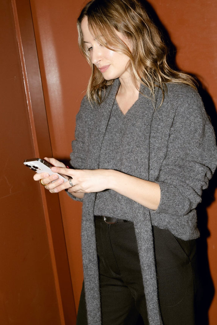 The Basic V-neck Knit with Tie