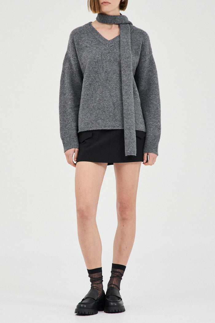 The Basic V-neck Knit with Tie