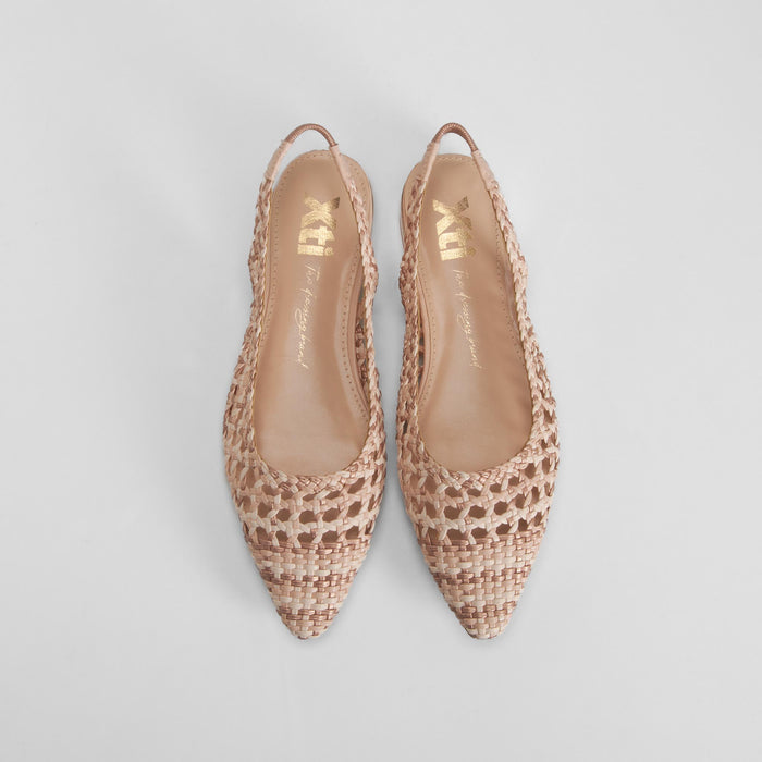 Zapato destalonado trenzado beige XTI