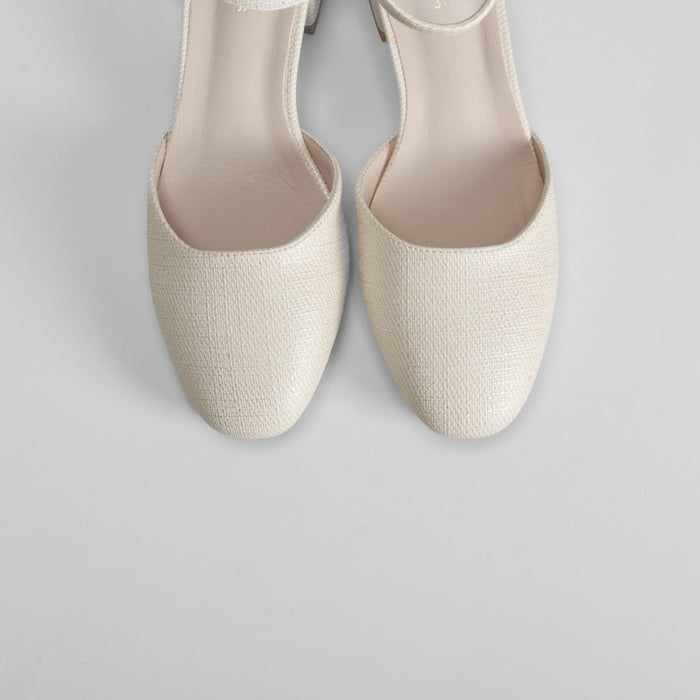 Zapato tacón beige COMFEET