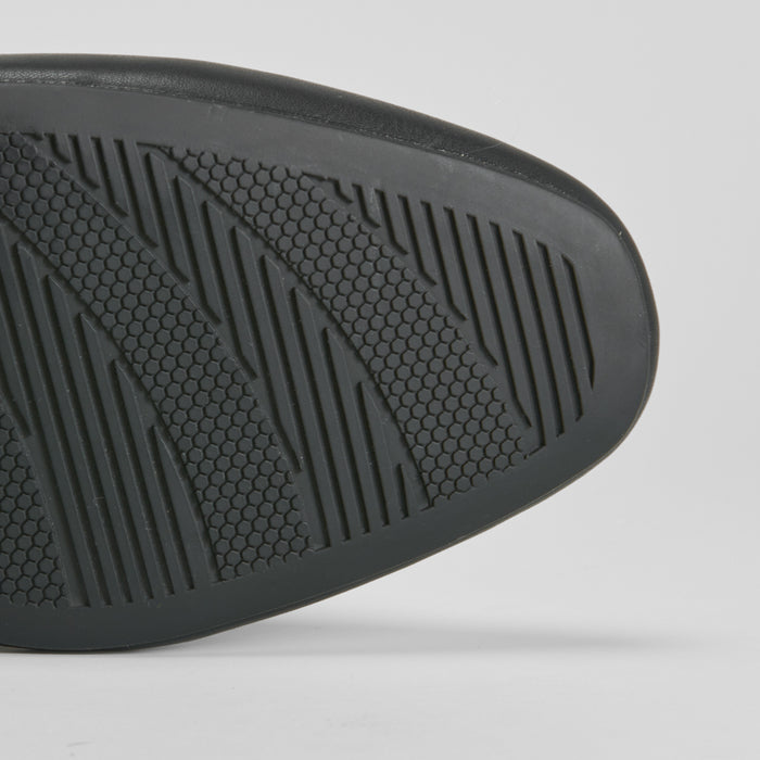 Zapato tacón negro COMFEET